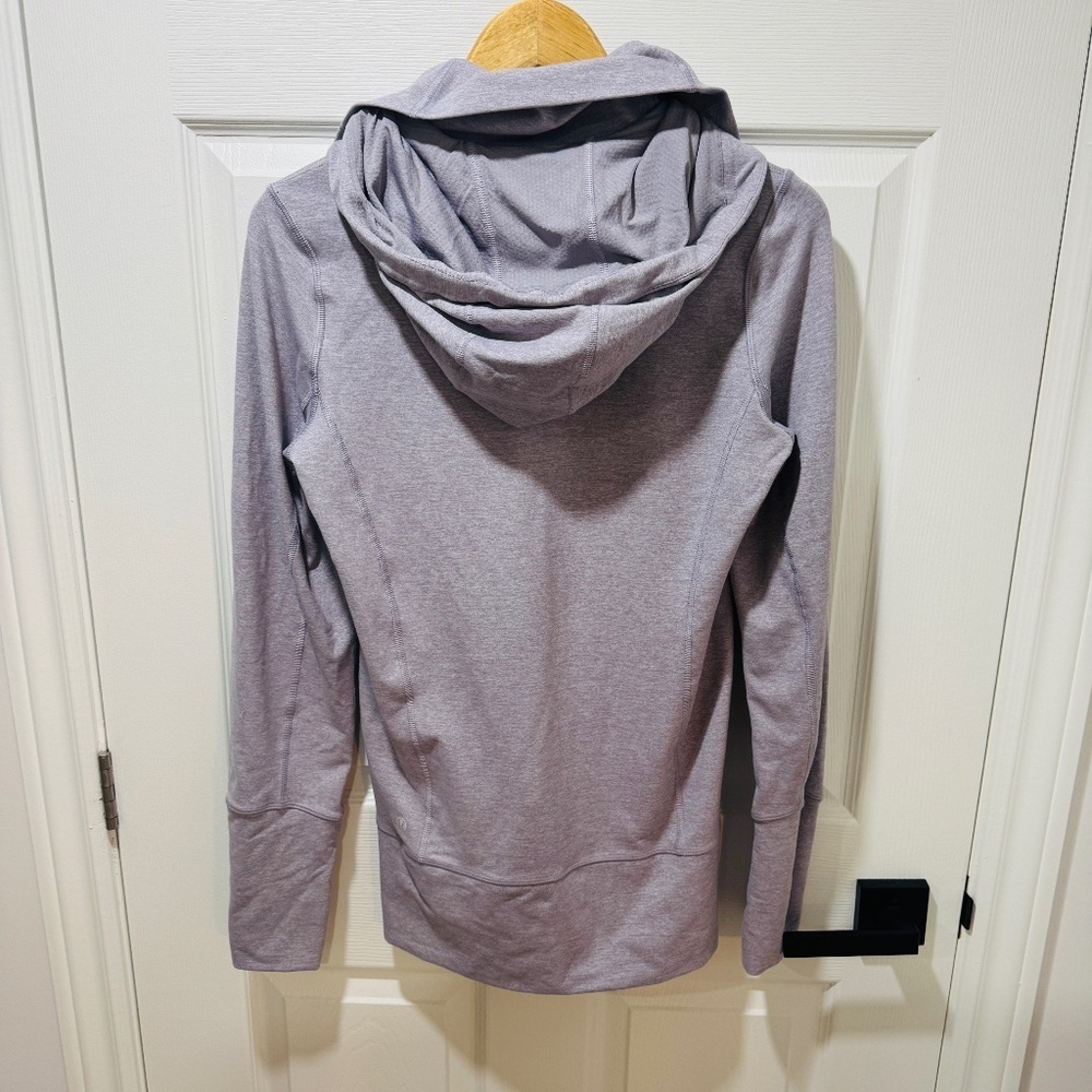 Lululemon - Stride Jacket, Heather Purple-Gray Colour, Size 8, Good Condition - Picture 4 of 6